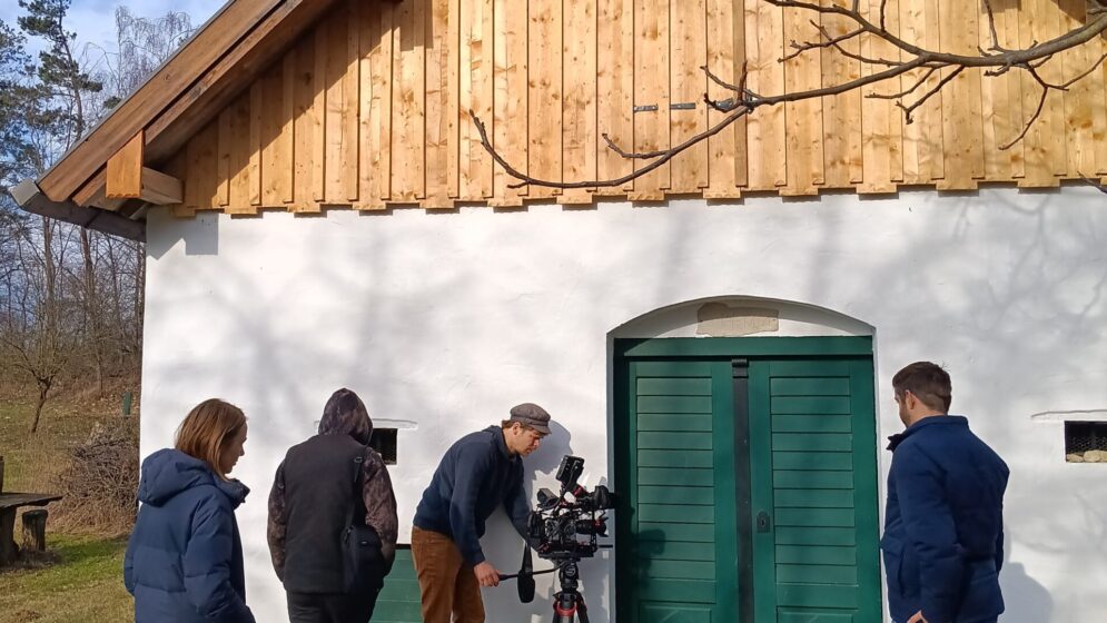 TV-Aufnahmen in der Kellergasse Schalladorf